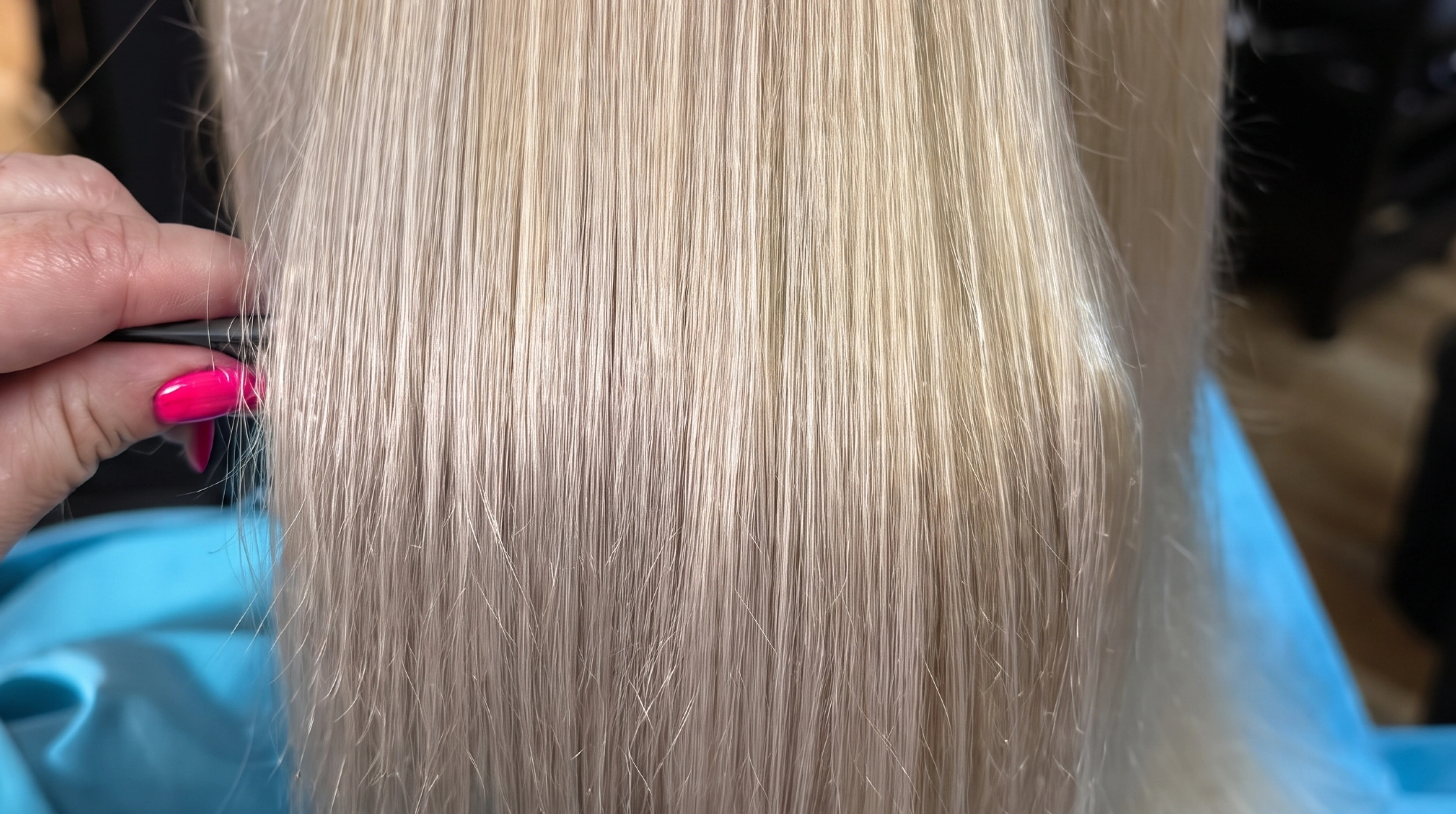 Barvení vlasů v salonu Beauty salon Queen